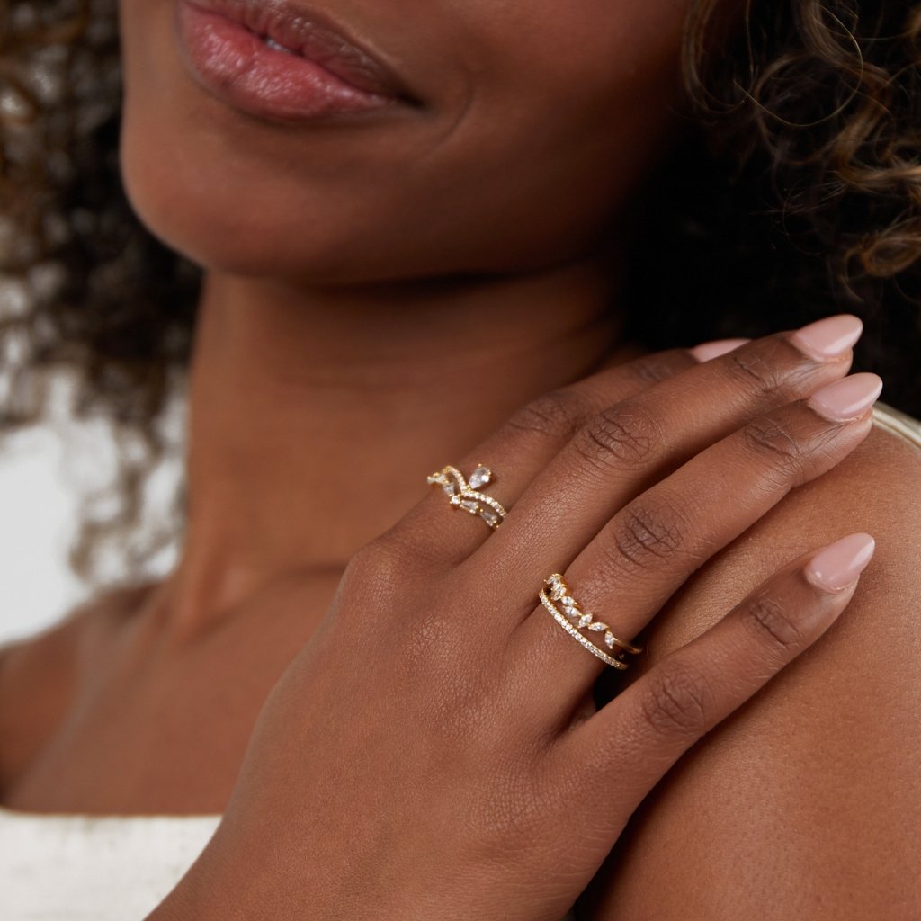 אורה - טבעת קריסטל אלגנטית