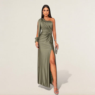 שמלת הבכורה