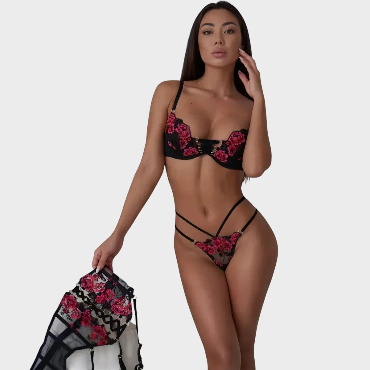 שרה | סט תחתונים תלת חלקי