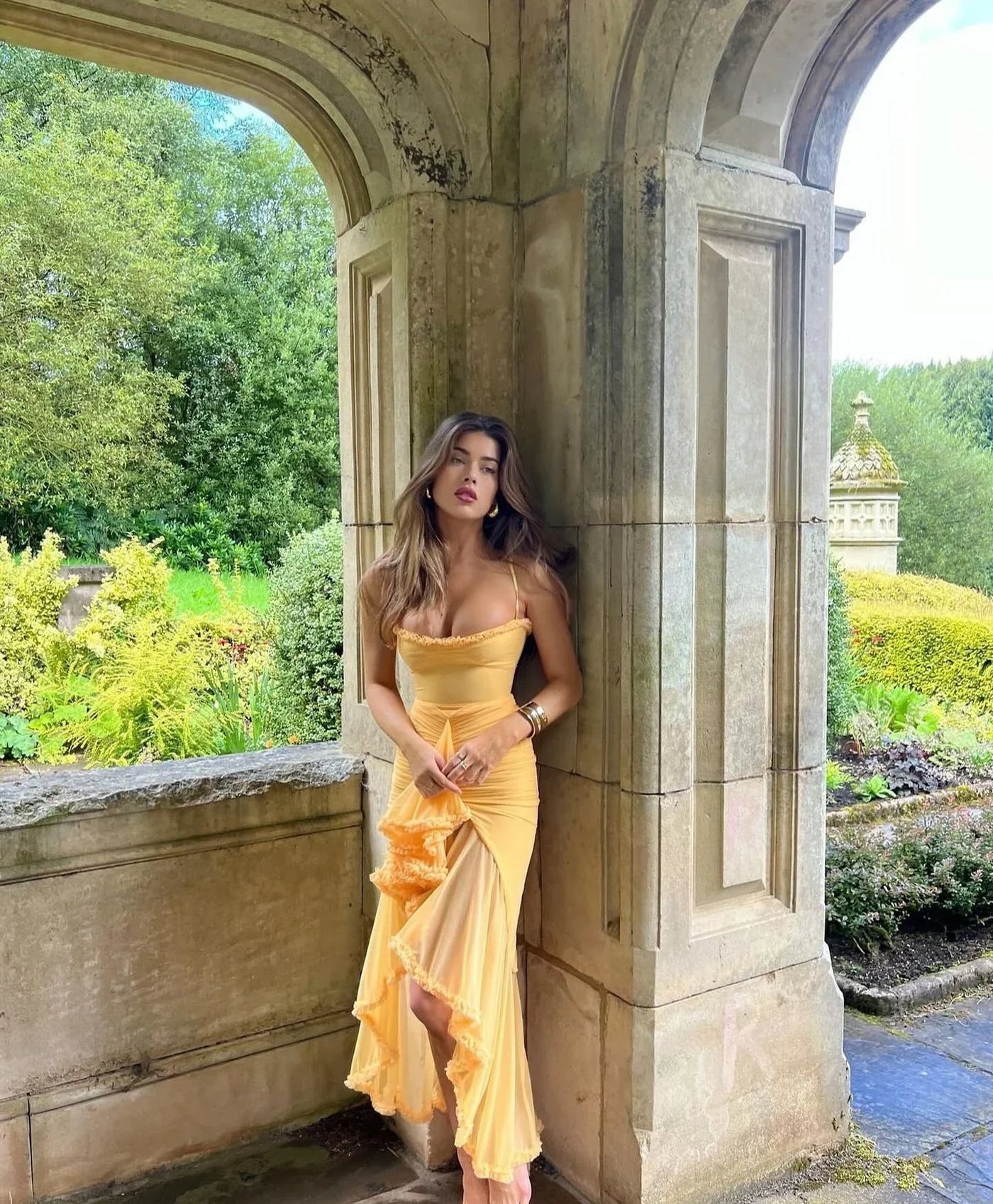 קלאריסה™ | שמלת מקסי מרשת צהובה