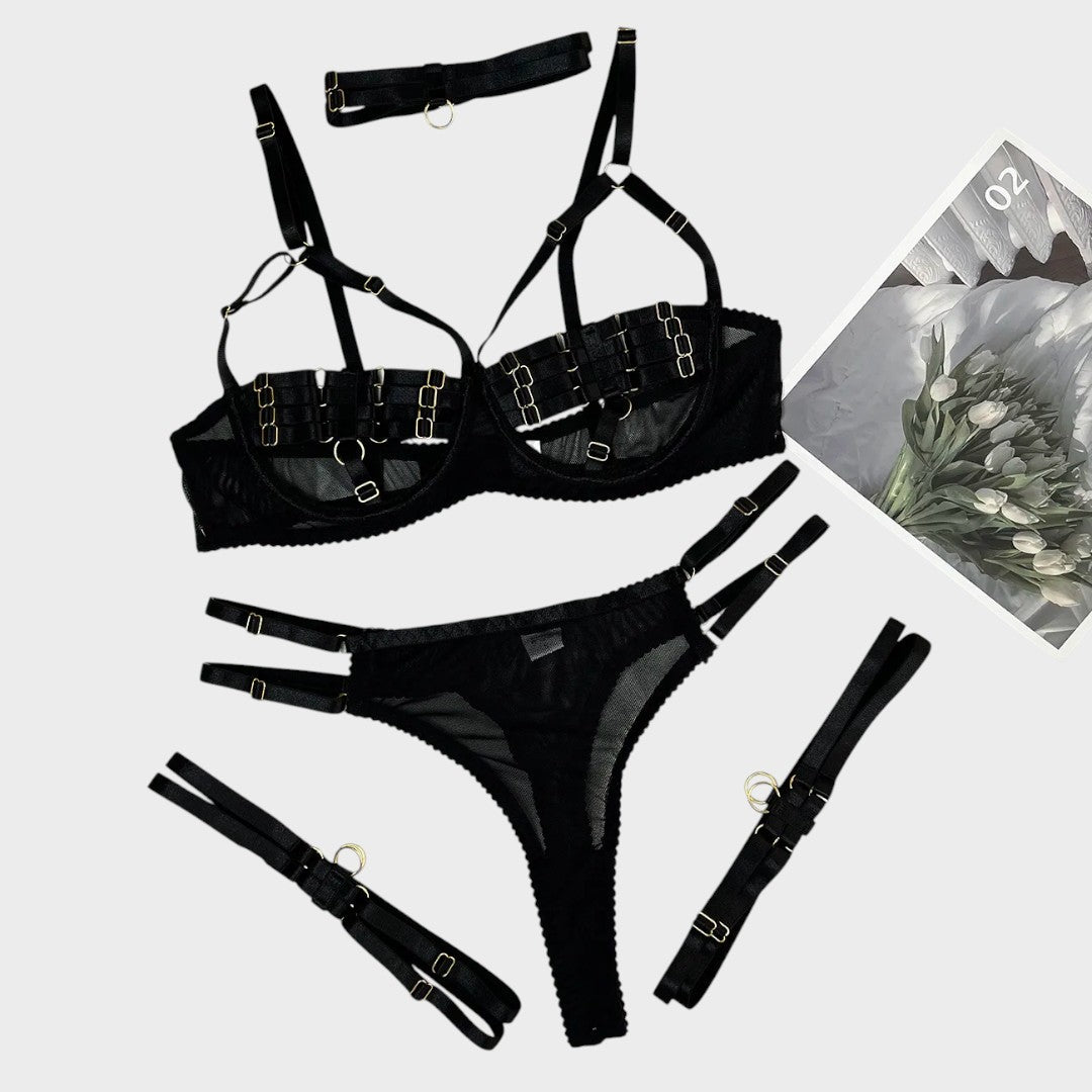 אמאדה | סט הלבשה תחתונה 4 חלקים