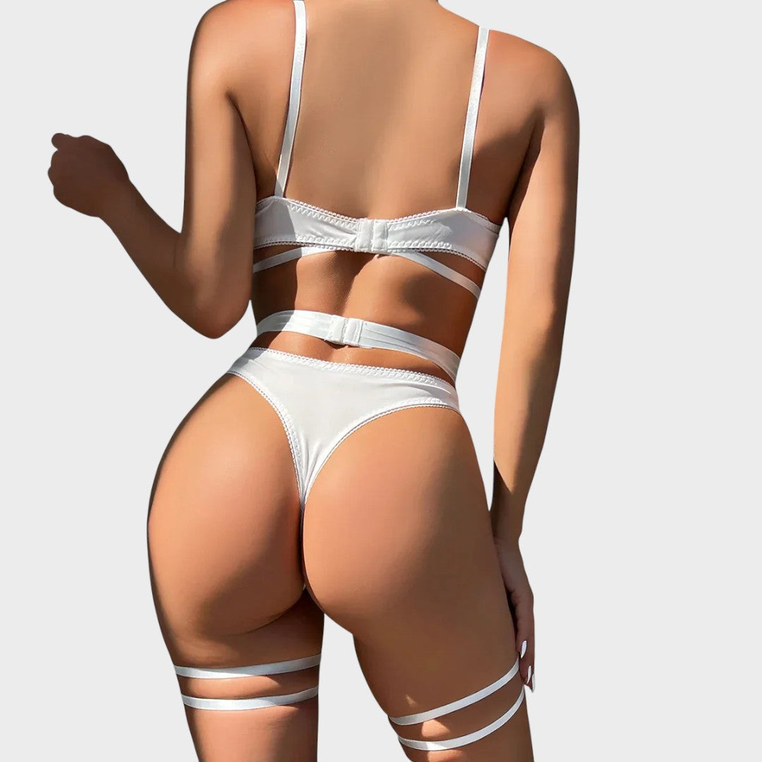 אדריאנה | סט תחתוני נשים ב-3 חלקים