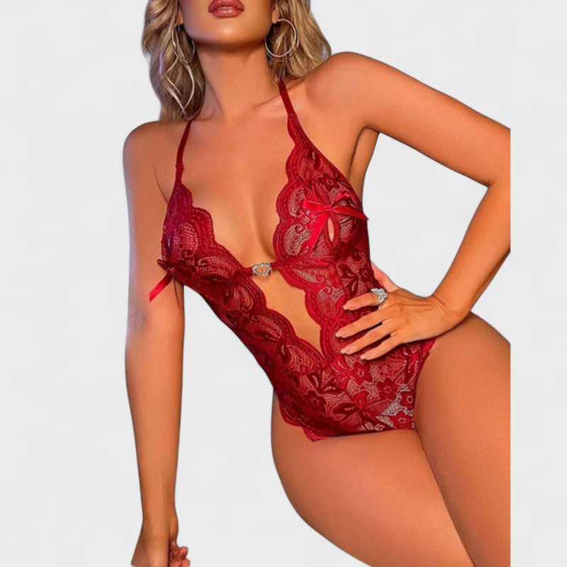 יוסטינה | שמלת לילה סקסית עם עיצוב פתוח