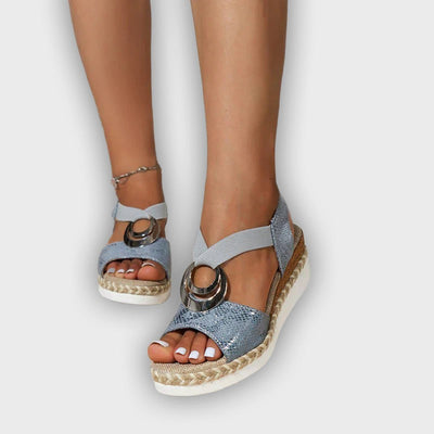 סנדלים אורטופדיים להליכה נוחה עם תמיכה אופטימלית