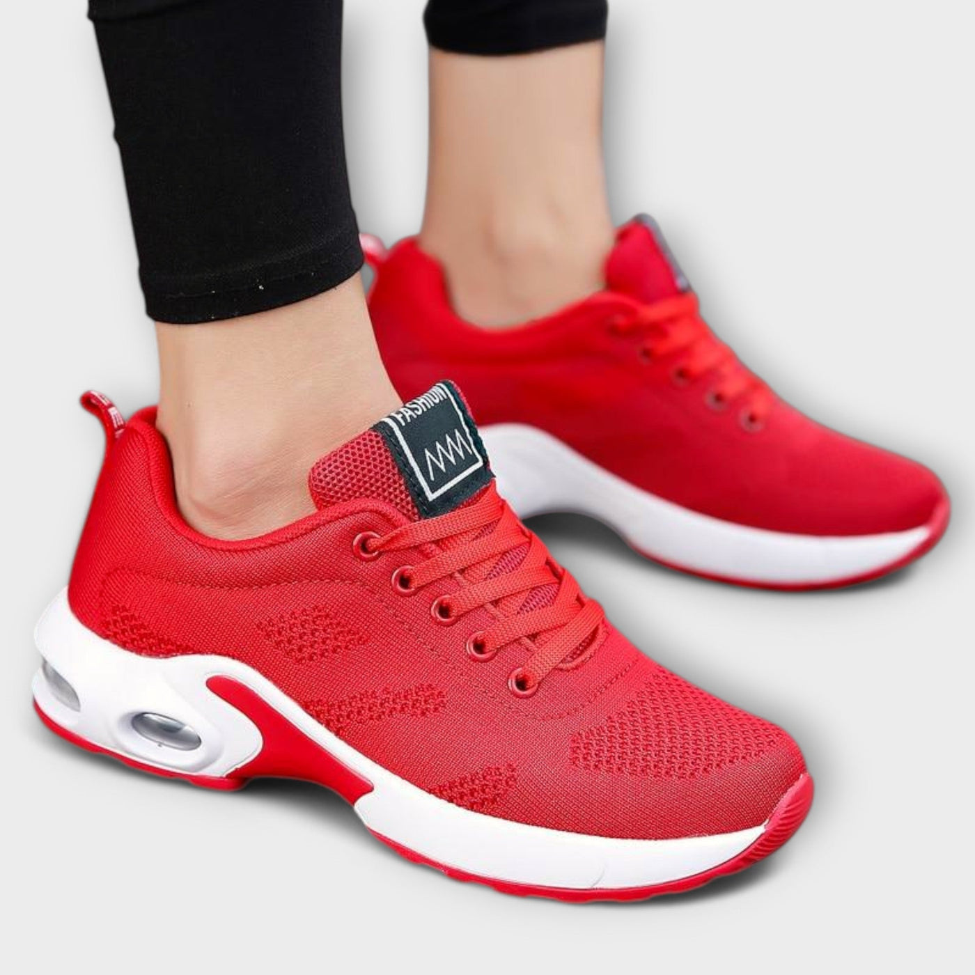 נעלי סניקרס אורטופדיות למתן תמיכה לאורח חיים פעיל